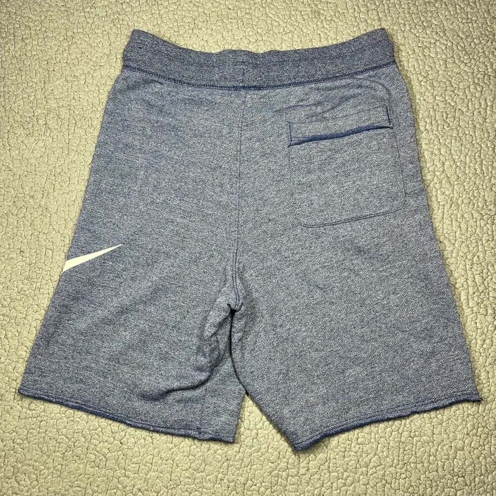 Nike Sportswear Alumni French Terry Shorts Mens Small‎ Blue Heather AR2375-494